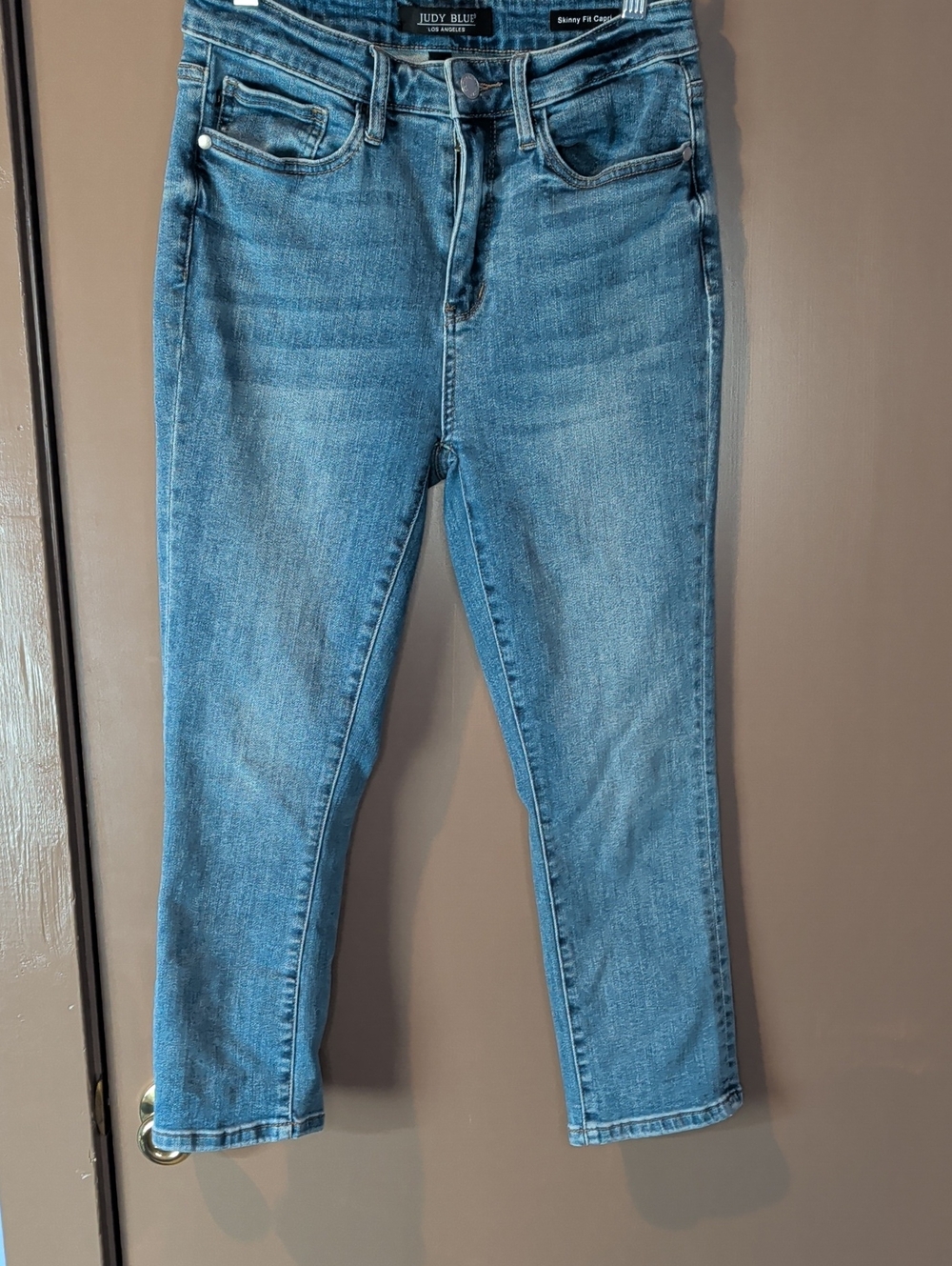 Judy Blue Light Wash Skinny Capri Jeans